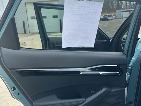 Used 2024 Kia Seltos S image 33