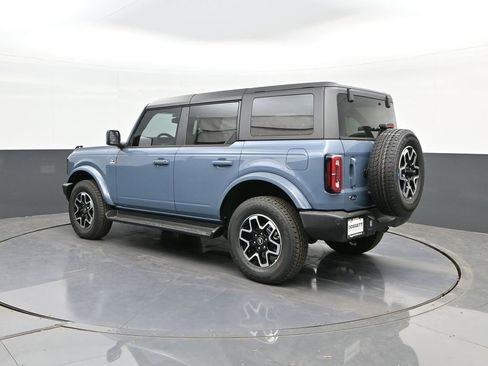 New 2025 Ford Bronco Outer Banks image 5