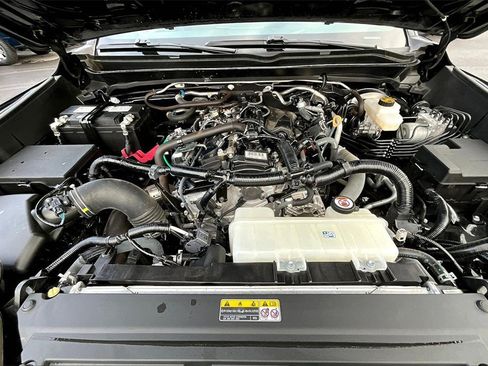 Used 2024 Toyota Tacoma TRD Off-Road image 10