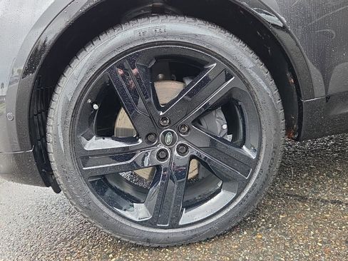 New 2026 Land Rover Discovery Limited Edition image 28