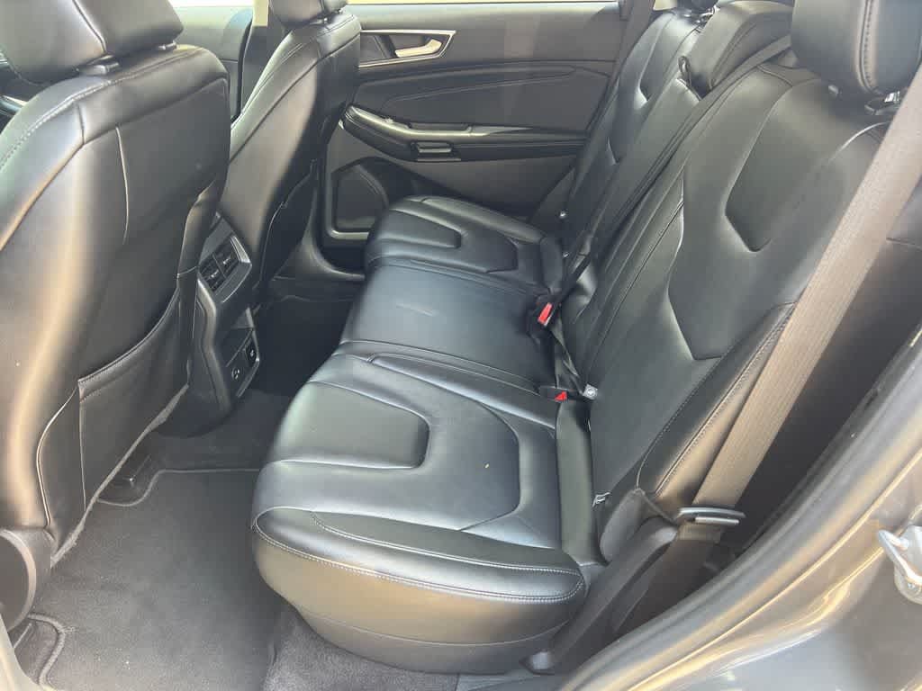 Certified 2022 Ford Edge Titanium AWD/4WD image 21