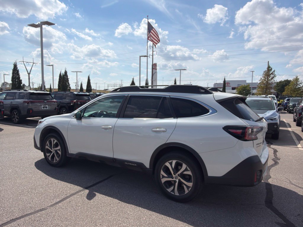 Used 2022 Subaru Outback Limited AWD/4WD image 6