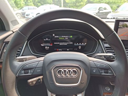 Used 2023 Audi Q5 2.0T Premium Plus w/ Premium Plus Package AWD/4WD image 19