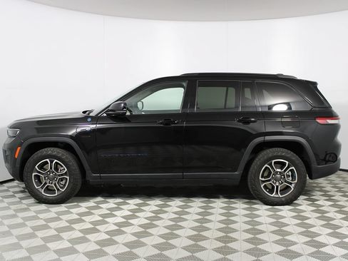 Used 2022 Jeep Grand Cherokee Trailhawk AWD/4WD image 38