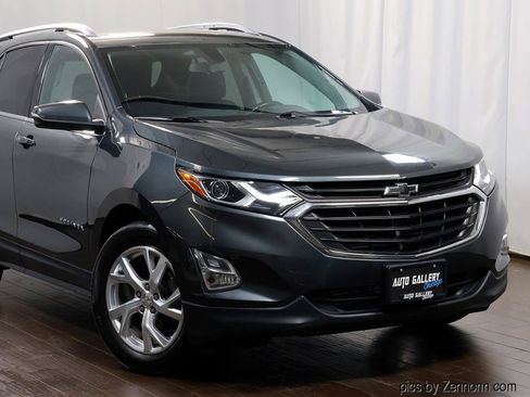 Used 2019 Chevrolet Equinox LT FWD image 2