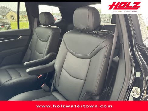 Certified 2024 Cadillac XT6 Premium Luxury w/ LPO, Floor Liner Package AWD/4WD image 24