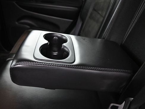 Used 2020 Jeep Grand Cherokee Altitude image 34