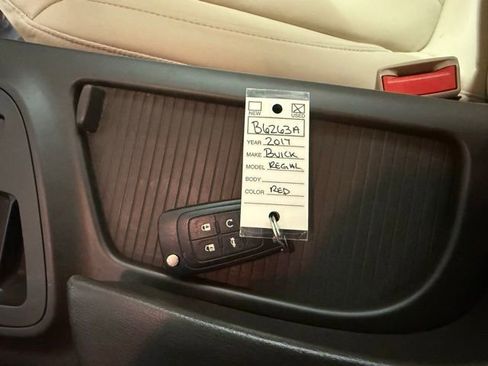 Used 2017 Buick Regal Premium w/ Driver Confidence Package #1 image 20