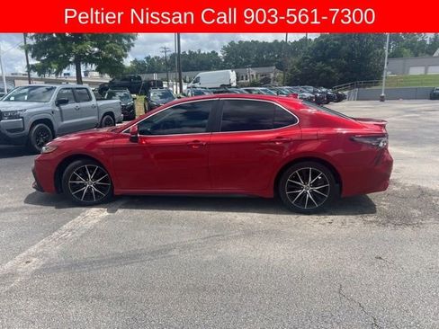 Used 2023 Toyota Camry SE FWD image 6