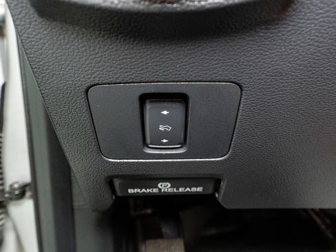 Used 2019 Ford F250 Lariat image 28