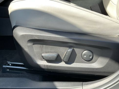 Used 2022 Mitsubishi Outlander SEL AWD/4WD image 33