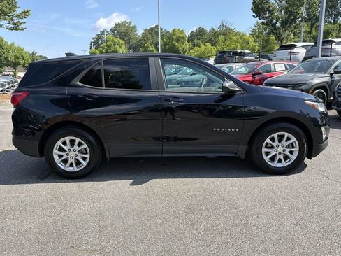Used 2020 Chevrolet Equinox LS w/ LS Convenience Package FWD image 8