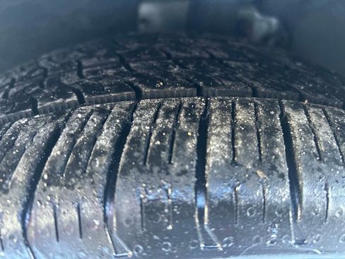 Used 2020 Ford Transit Connect XL image 10