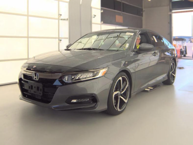 Used 2018 Honda Accord Sport image 1