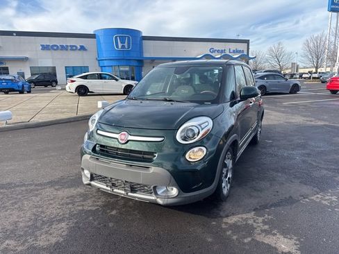 Used 2014 FIAT 500L Trekking w/ Popular Equipment Group image 2