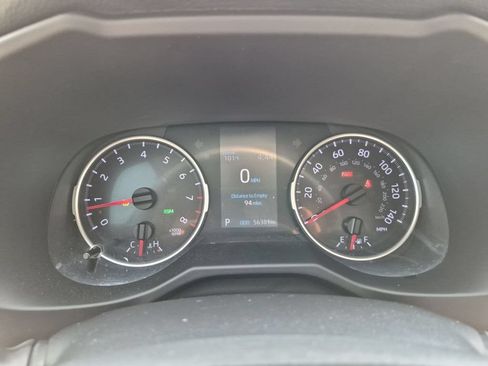 Used 2021 Toyota RAV4 XLE Premium FWD image 20