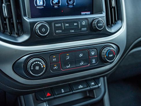 Used 2015 GMC Canyon SLE RWD image 27