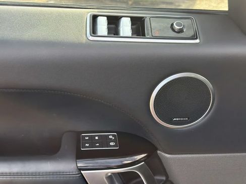 Used 2019 Land Rover Range Rover Sport Supercharged AWD/4WD image 26