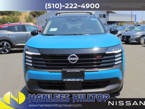 New 2025 Nissan Kicks SR image 3