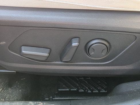 Certified 2024 Hyundai Tucson Limited AWD/4WD image 9