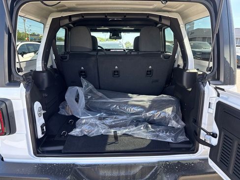 New 2026 Jeep Wrangler Unlimited Sport AWD/4WD image 21
