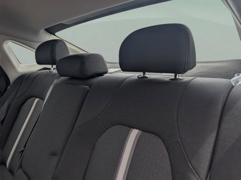 Used 2025 Hyundai Sonata SEL FWD image 17