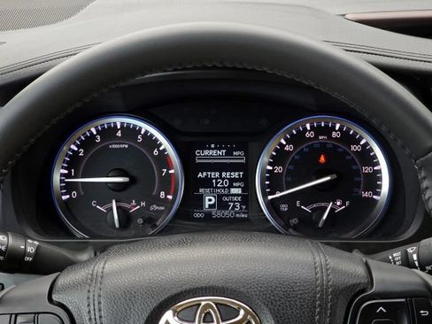 Used 2016 Toyota Highlander LE AWD/4WD image 21