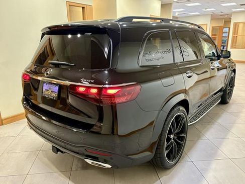 New 2026 Mercedes-Benz GLS 580 4MATIC image 5