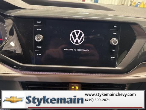 Used 2022 Volkswagen Taos SEL image 37