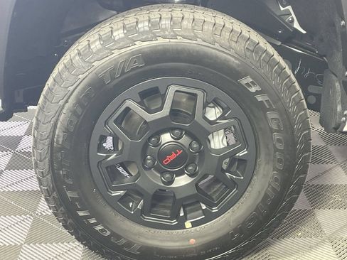New 2026 Toyota Tacoma SR5 RWD image 9