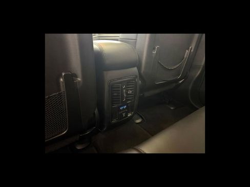 Used 2021 Jeep Grand Cherokee Limited AWD/4WD image 27