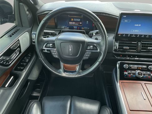Used 2022 Lincoln Navigator Reserve AWD/4WD image 13