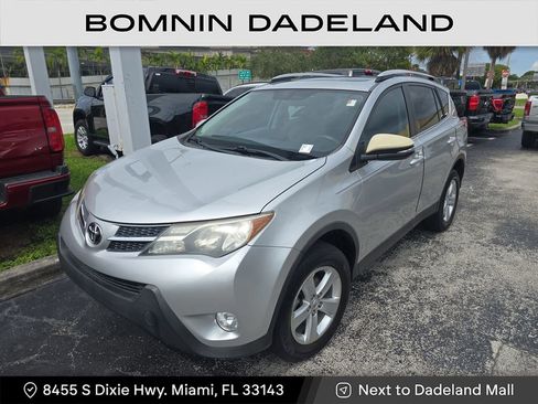 Used 2013 Toyota RAV4 XLE image 2