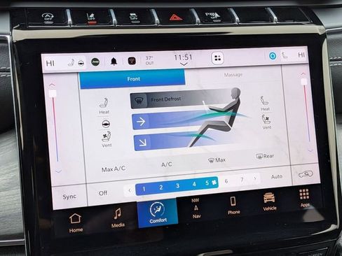 Certified 2024 Jeep Grand Cherokee Overland w/ Luxury Tech Group IV image 27