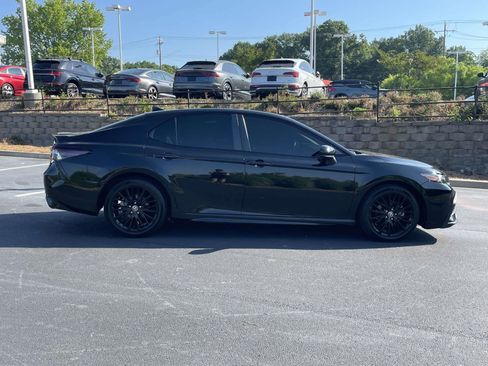 Used 2021 Toyota Camry SE FWD image 8