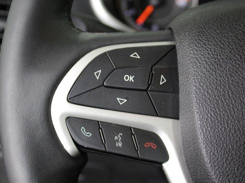 Used 2016 Jeep Cherokee Limited w/ Technology Group image 14