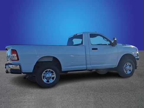 Used 2024 RAM 2500 Tradesman w/ Chrome Appearance Group image 4