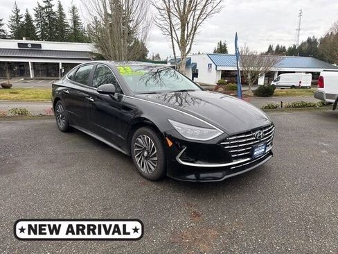 Certified 2023 Hyundai Sonata Limited w/ Cargo Package image 1