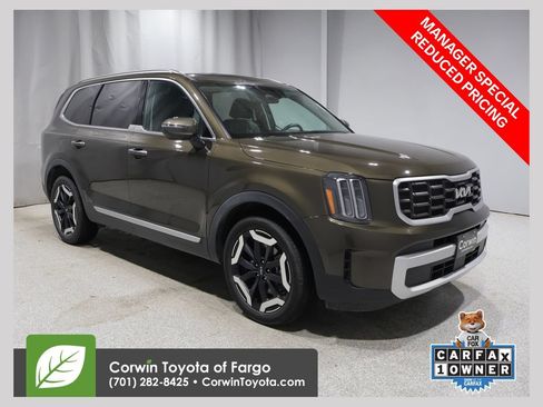 Used 2025 Kia Telluride S AWD/4WD image 1