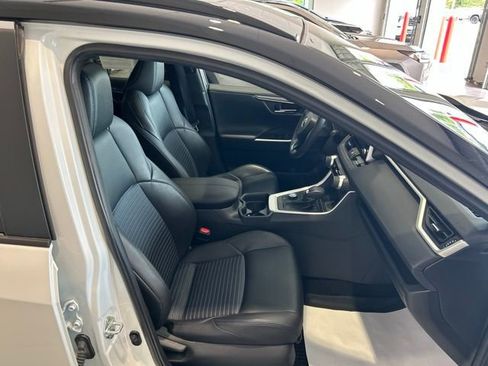 Used 2020 Toyota RAV4 XSE w/ XSE Grade Weather Package AWD/4WD image 20