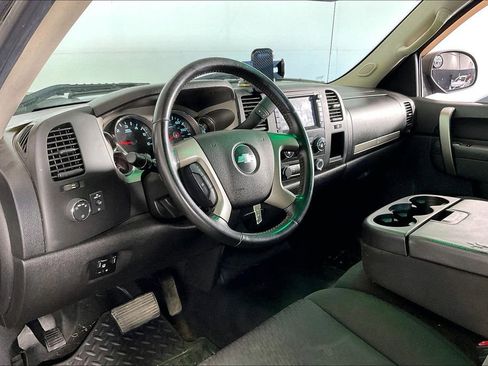 Used 2013 Chevrolet Silverado 2500 LT w/ Convenience Package image 17