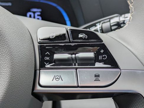 New 2026 Hyundai Elantra SEL Sport FWD image 27