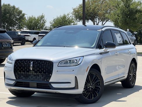 New 2025 Lincoln Corsair Grand Touring w/ Jet Appearance Package image 2