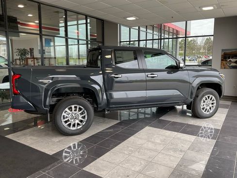New 2026 Toyota Tacoma Limited AWD/4WD image 6