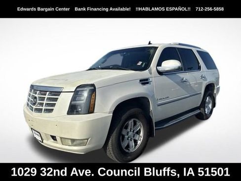 Used 2007 Cadillac Escalade AWD w/ Information Package image 3