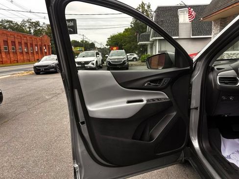 Used 2023 Chevrolet Equinox LT w/ LPO, Floor Liner Package AWD/4WD image 11