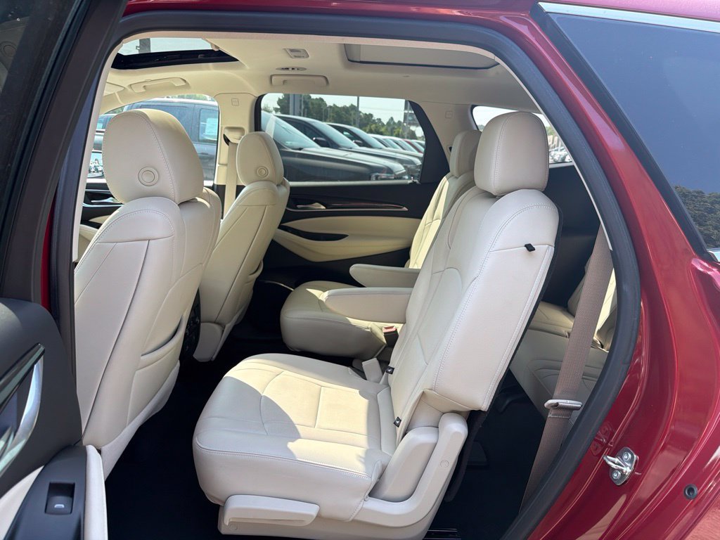Used 2023 Buick Enclave Essence w/ Experience Buick Package FWD image 12