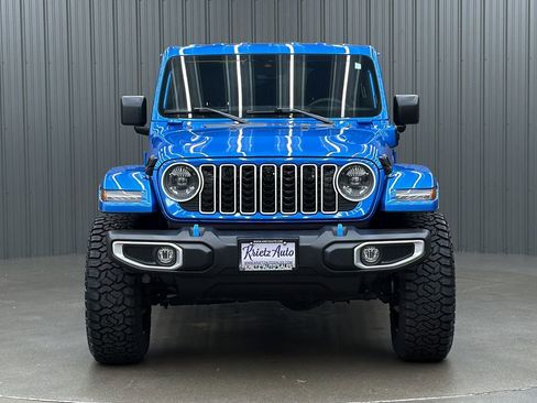 Used 2024 Jeep Wrangler Unlimited Sahara w/ Technology Group image 8