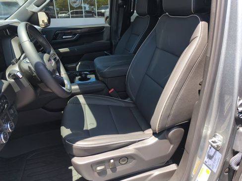 New 2026 GMC Yukon Elevation w/ Elevation Premium Package AWD/4WD image 11