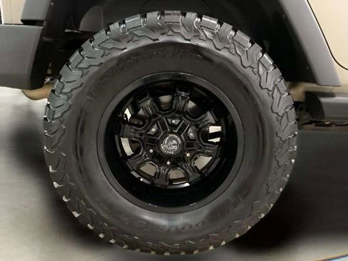 Used 2018 Jeep Wrangler Unlimited Sport S image 96